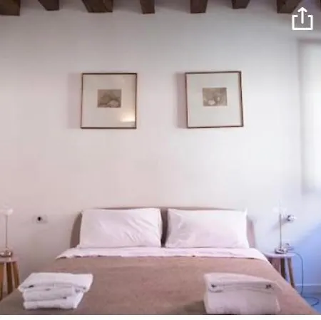 Comfortable Groundfloor In The Heart Of Venice