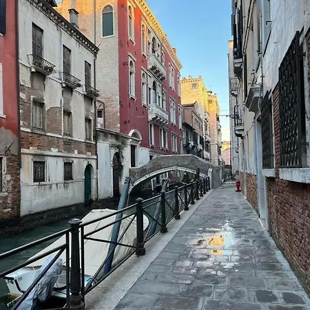 Apartment Comfortable Groundfloor In The Heart Of